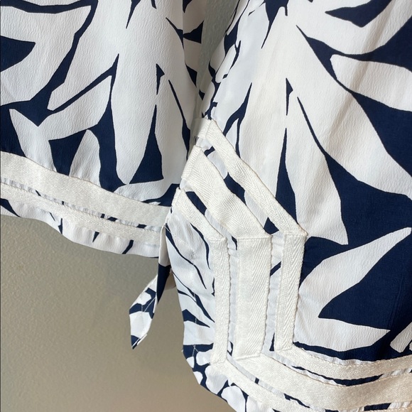 💙Navy and White Women's Tunic Top XS - Picture 3 of 6